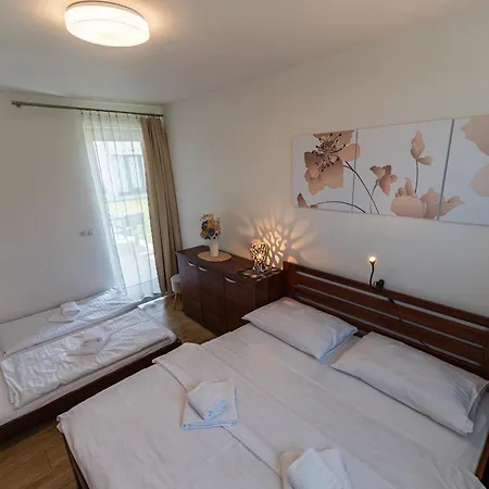 Apartman Dve Zatoky Kovarov