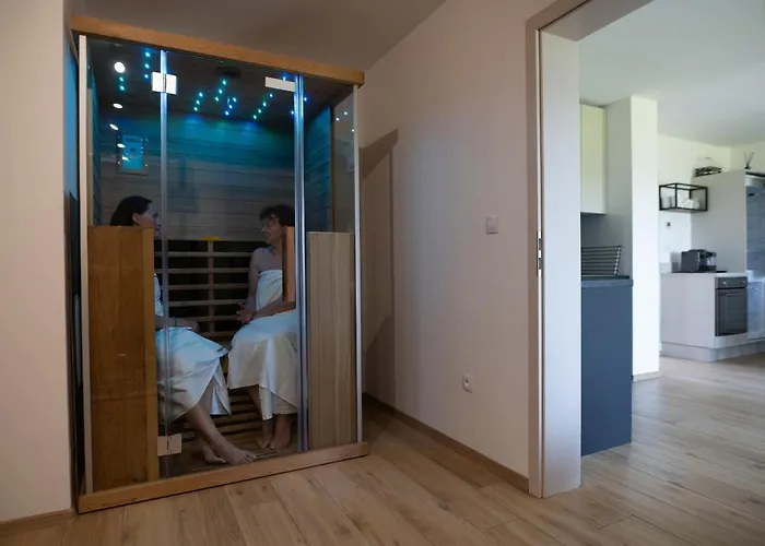 Apartment Dve Zatoky Kovarov *