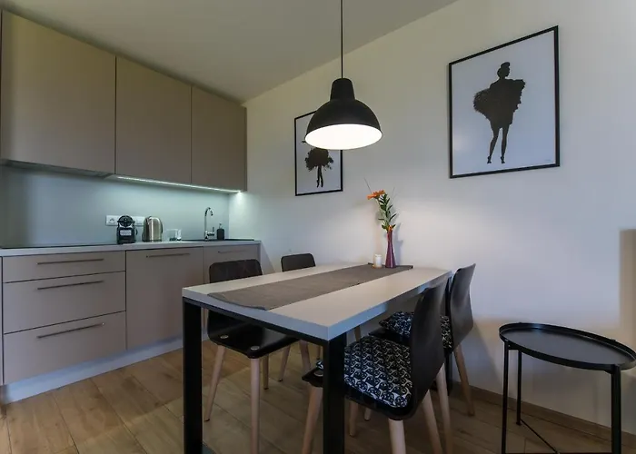 Dve Zatoky Kovarov Apartment *